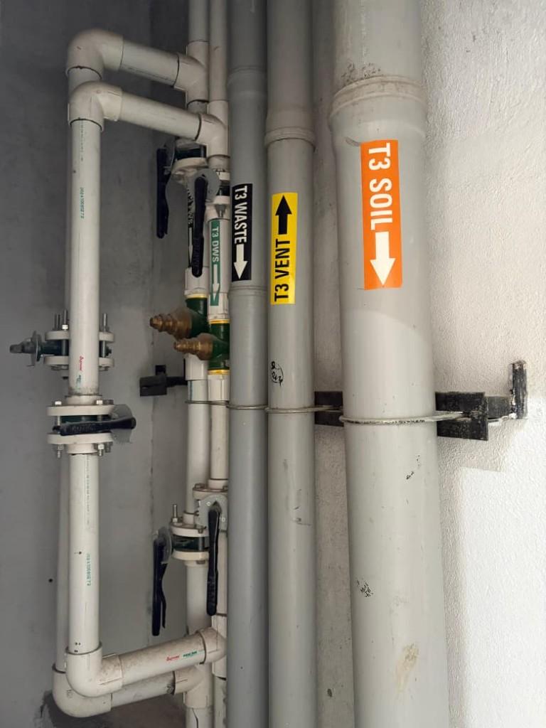 Labelled plumbing pipe network